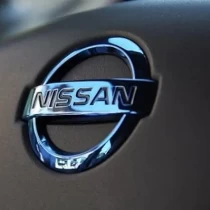 auto nissan